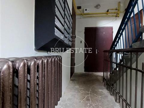 комерційна за адресою Юрківська вул., 37