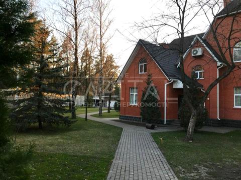 будинок за адресою смт. Козин, Київська вул.