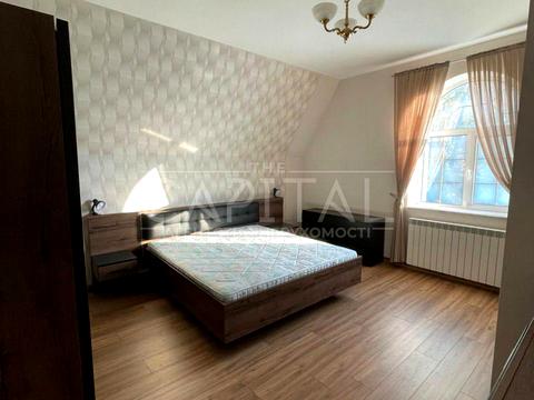 будинок за адресою смт. Козин, Київська вул.