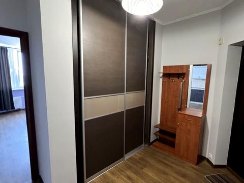 квартира за адресою Ревуцького вул., 7-В