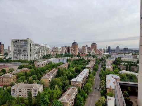 квартира за адресою Джона Маккейна вул. (Івана Кудрі), 26