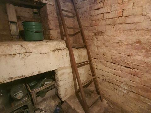 паркомісце за адресою Дегтярівська вул., 56