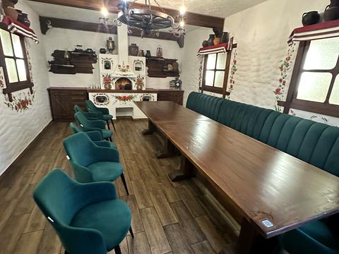 комерційна за адресою Чернишевського, 36