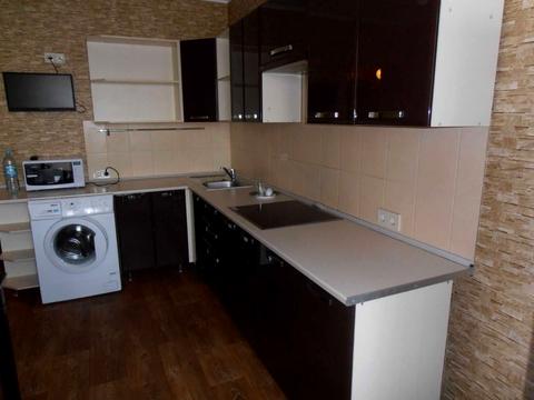 квартира за адресою Сухумська вул., 11