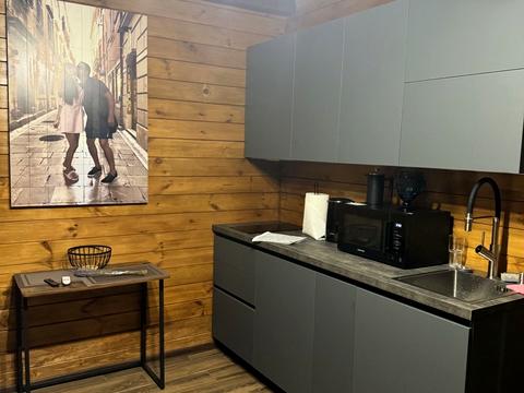 комерційна за адресою Чернишевського, 36