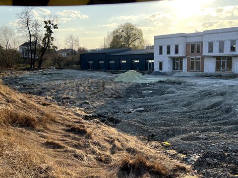 комерційна за адресою Шептицьких вул., 65