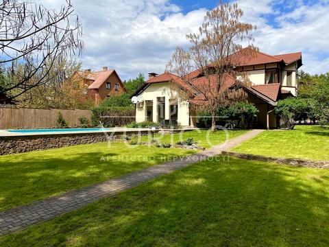 дом по адресу Центральна