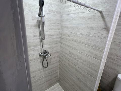 квартира за адресою Макарова вул. (Більшовицька), 1