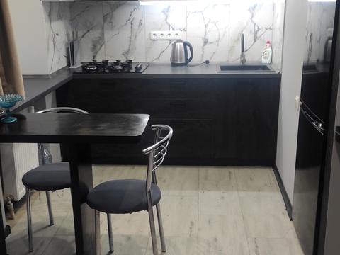 квартира за адресою Макарова вул. (Більшовицька), 1