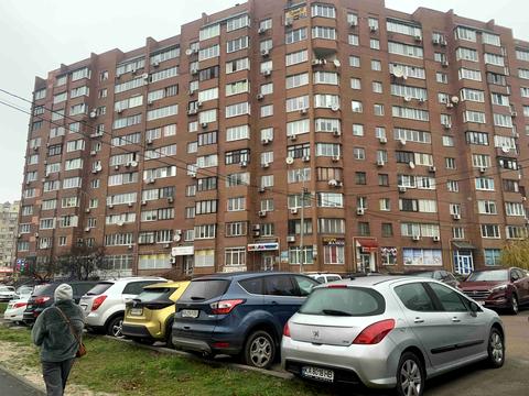 квартира за адресою Драгоманова вул., 17