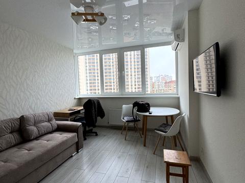 квартира за адресою Академіка Сахарова вул., 9