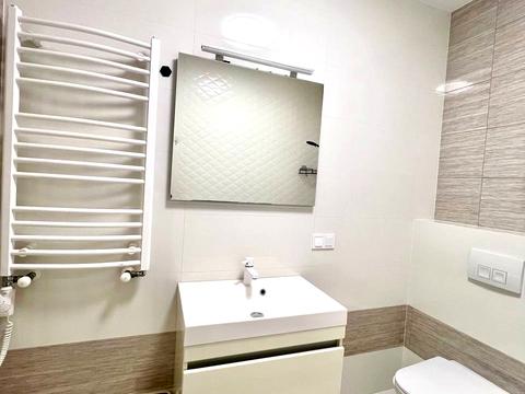 квартира за адресою Макаренка, 12