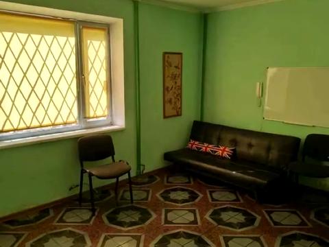 квартира по адресу Ревуцкого ул., 42-Б