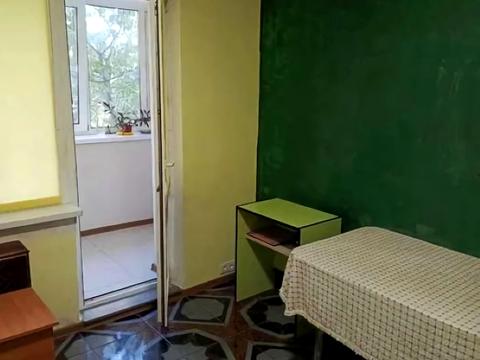 квартира по адресу Ревуцкого ул., 42-Б