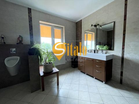 будинок за адресою Фестивальна