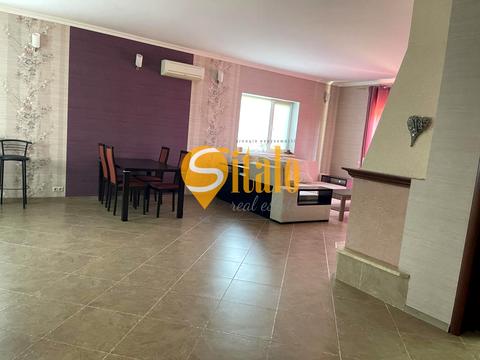 будинок за адресою Фестивальна