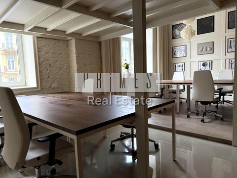 комерційна за адресою Шота Руставелі вул., 33