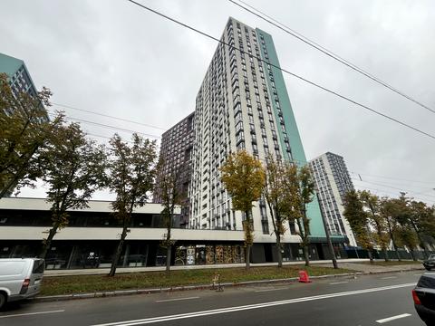 комерційна за адресою Віктора Некрасова вул. (Північно-Сирецька), 10