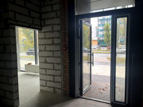 комерційна за адресою Віктора Некрасова вул. (Північно-Сирецька), 10