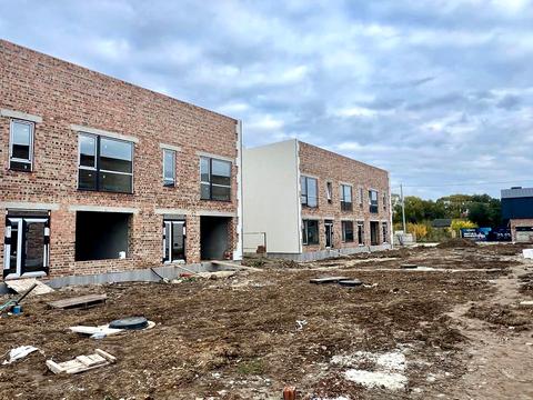 дом по адресу Парафіяльна