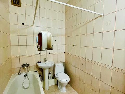 квартира за адресою Тополина вул., 16