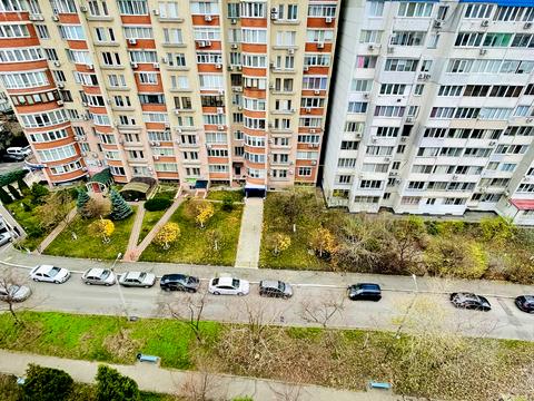 квартира за адресою Тополина вул., 16