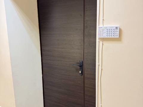 комерційна за адресою Обсерваторний пров., 2/4