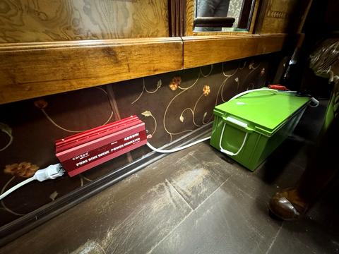 комерційна за адресою Київ, Чеховський пров., 9