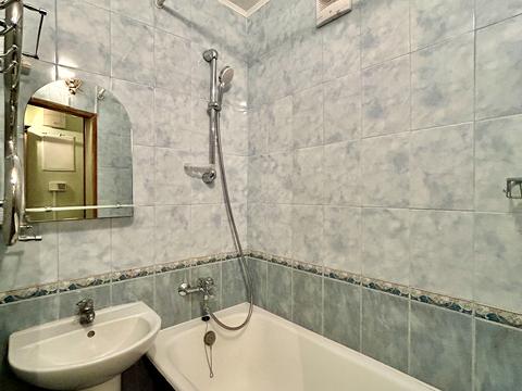 квартира за адресою Златопільська вул., 4