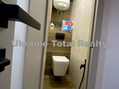 квартира за адресою Каштанова вул., 8