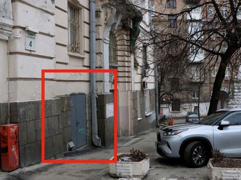 комерційна за адресою Лютеранська вул., 4