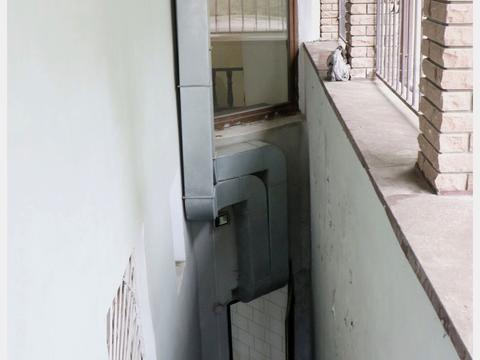 комерційна за адресою Лютеранська вул., 4