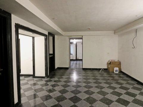 комерційна за адресою Лютеранська вул., 4