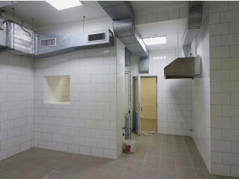 комерційна за адресою Лютеранська вул., 4