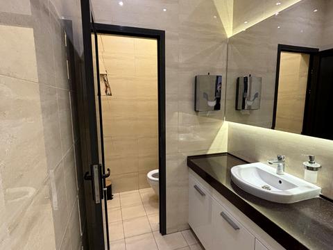 комерційна за адресою Полтавська вул., 10