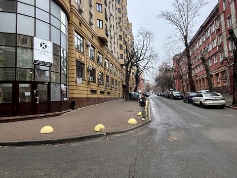 комерційна за адресою Полтавська вул., 10