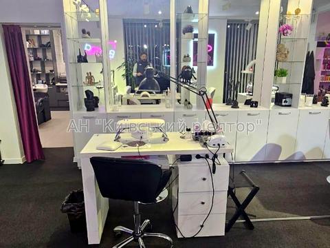 комерційна за адресою Берестейський просп. (Перемоги), 12