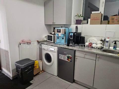 комерційна за адресою Берестейський просп. (Перемоги), 12