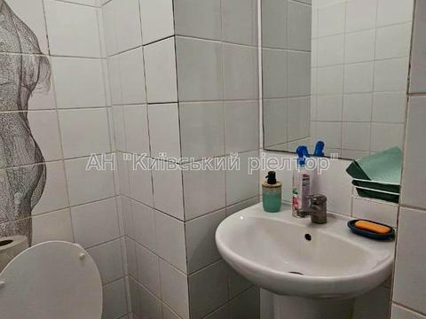 комерційна за адресою Берестейський просп. (Перемоги), 12