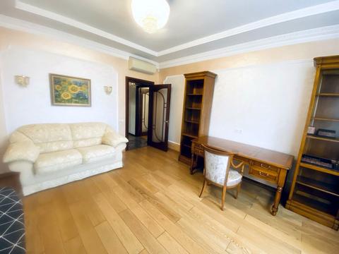 квартира за адресою Тараса Шевченка бульв., 27-Б