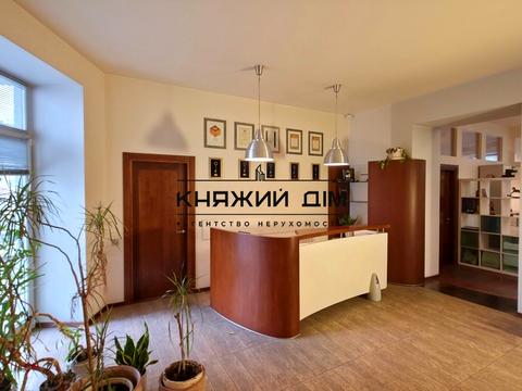 комерційна за адресою Київ, Саксаганського вул., 58