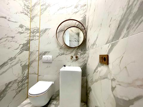 комерційна за адресою Генерала Гандзюка вул., 17