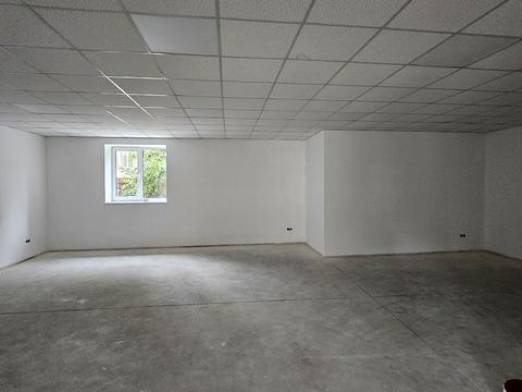 комерційна за адресою Олександра Довженка вул., 31в, к.1