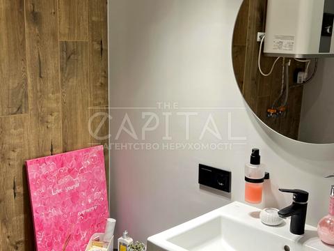 комерційна за адресою Петрівська вул., 1