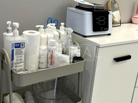 комерційна за адресою Петрівська вул., 1