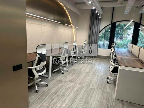 комерційна за адресою Бульварно-Кудрявська вул. (Воровського), 15а