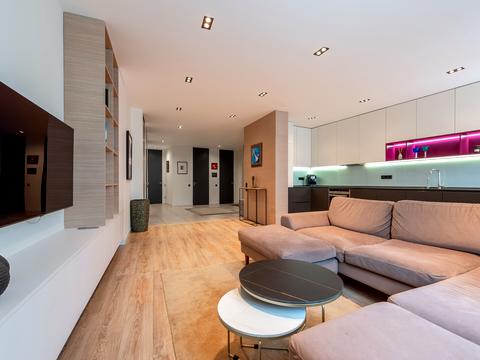 квартира за адресою В'ячеслава Чорновола вул., 27