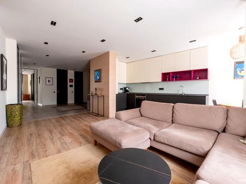 квартира за адресою В'ячеслава Чорновола вул., 27