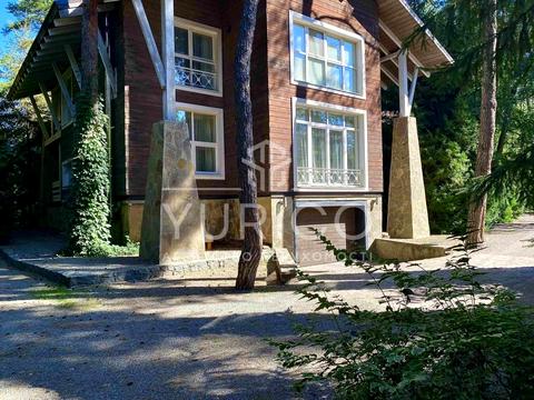 будинок за адресою Лісова вул.