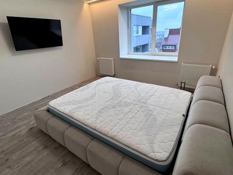 квартира за адресою с. Петриків, Підгородня вул., 1-Б